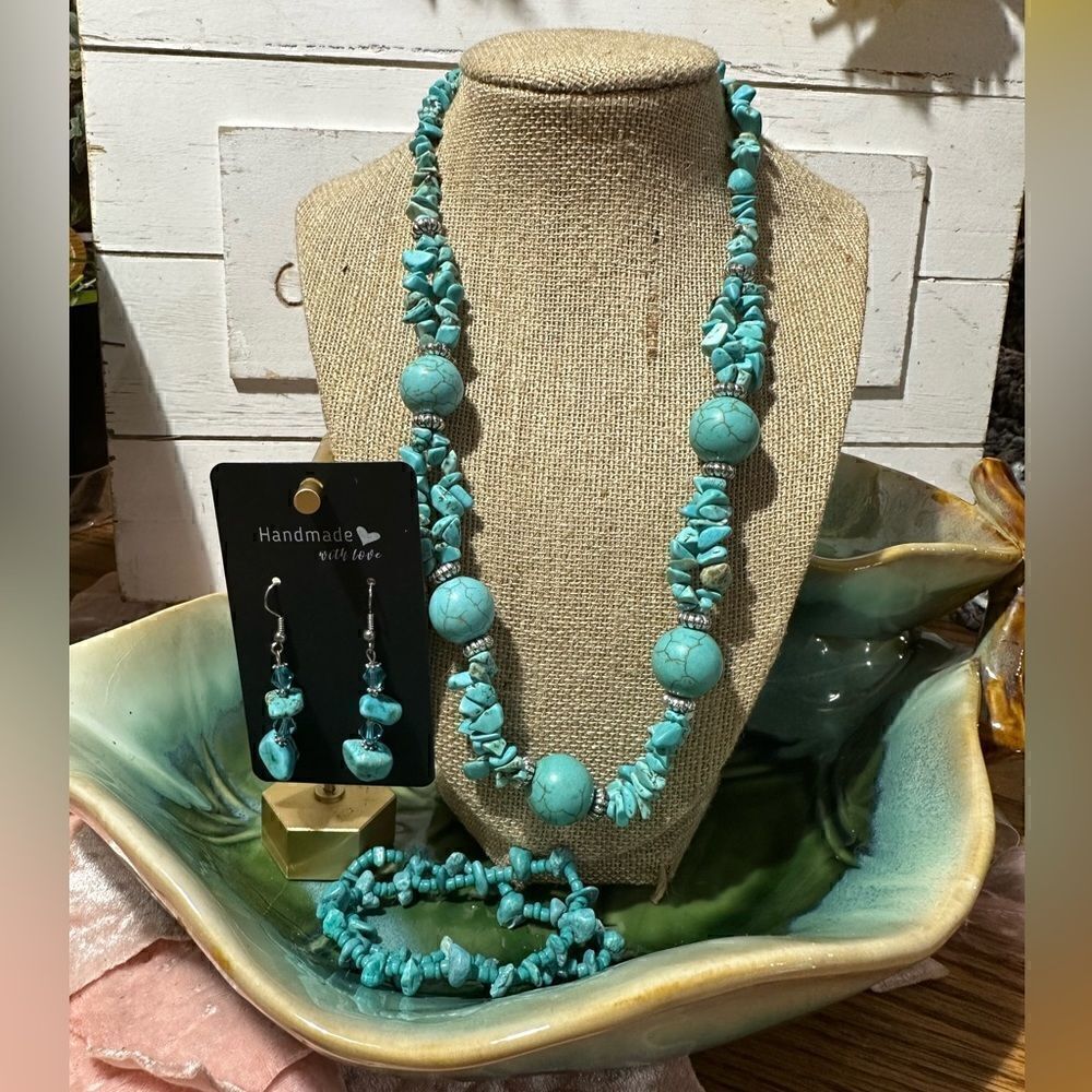 Turquoise Handcrafted Necklace Very Unique with Matching Earrings & Bracelets